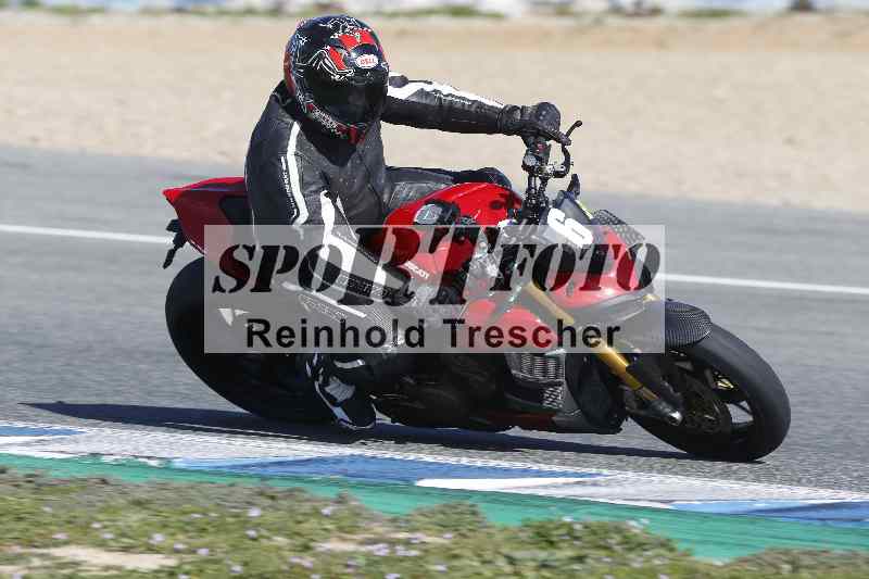 /Archiv-2024/02 29.01.-02.02.2024 Moto Center Thun Jerez/Gruppe gruen-green/6